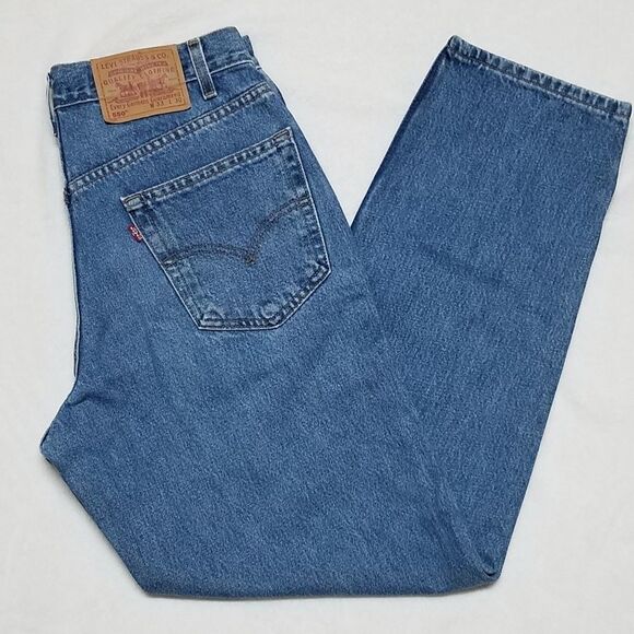 VINTAGE Levi's Relaxed Fit High Rise Mom Jeans - Picture 3 of 12
